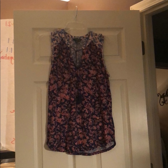 Lucky Women’s Top - Picture 1 of 3